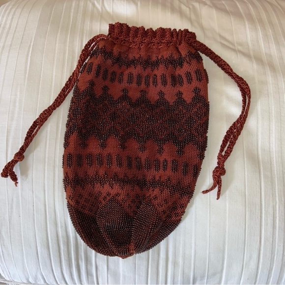 Vintage beaded drawstring purse in copper with espresso brown beads. Pristine. - Picture 2 of 8